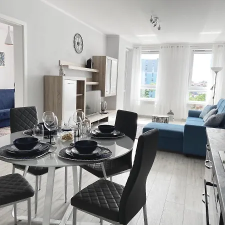 Komfortowy Z Balkonem 'platany' Колобжег