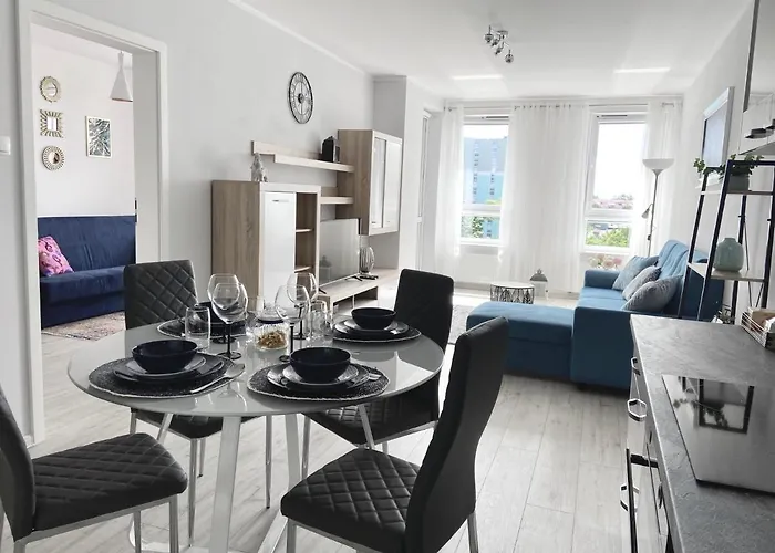 Komfortowy Z Balkonem 'platany' Колобжег